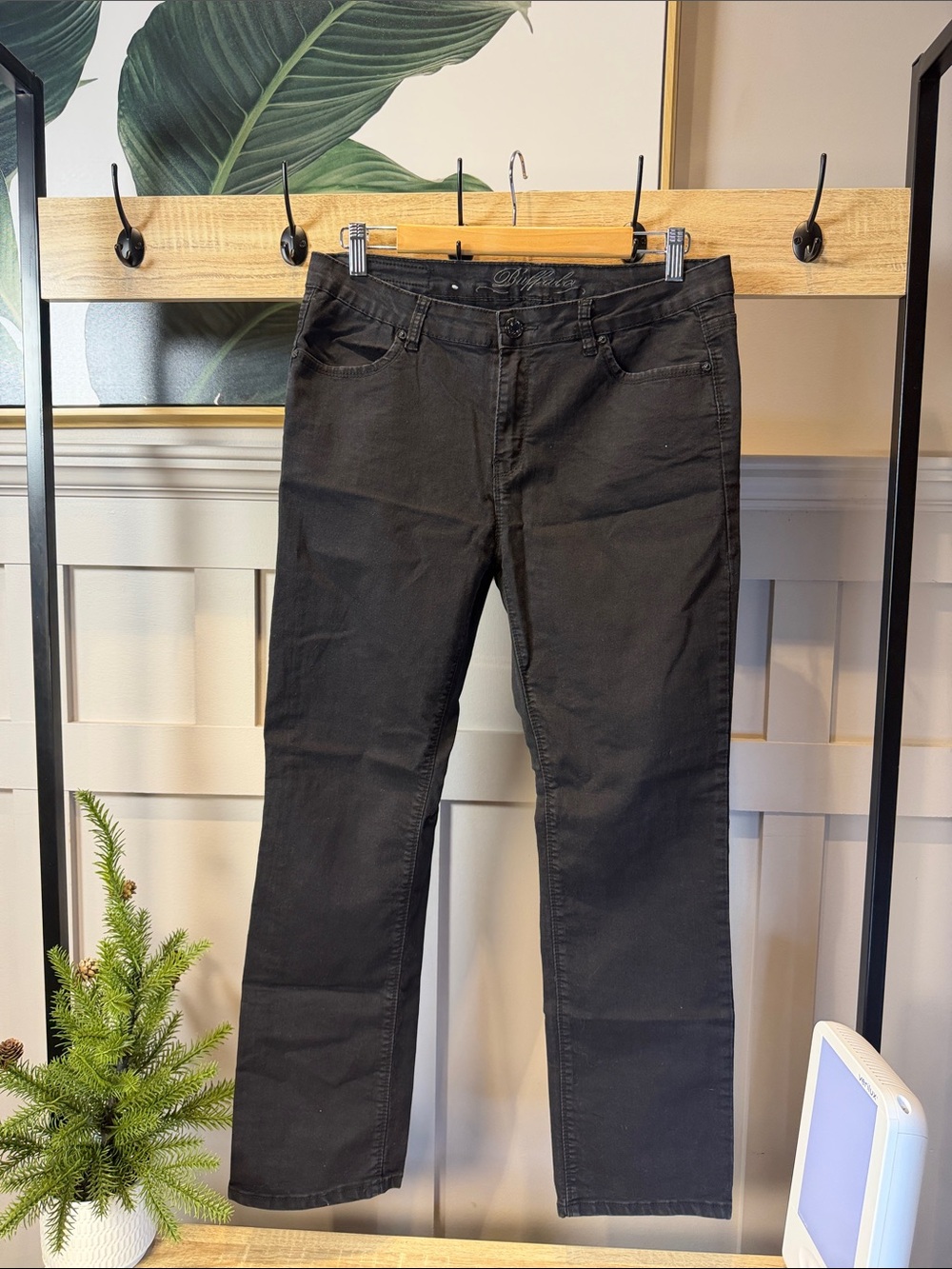 Buffalo Black Straight-Leg Jeans XL - Picture 1 of 8